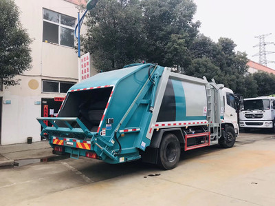 國(guó)六東風(fēng)壓縮垃圾車(chē) 廠家配置解析與市場(chǎng)報(bào)價(jià)指南